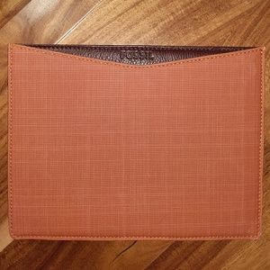 FOSSIL Burgundy and Rust Portfolio